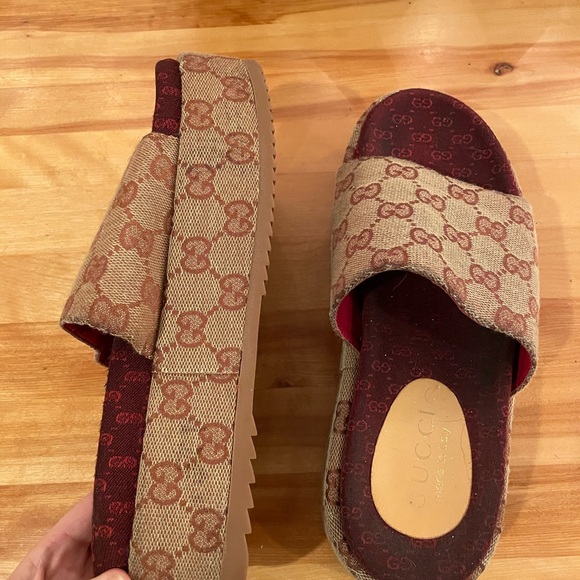 AS-IS Gucci Brown Monogram Slides - Picture 2 of 9